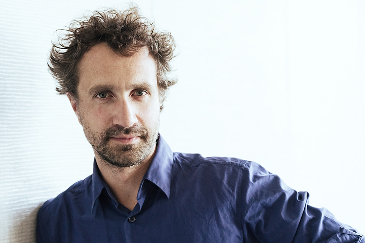 Antonin Peretjatko, director