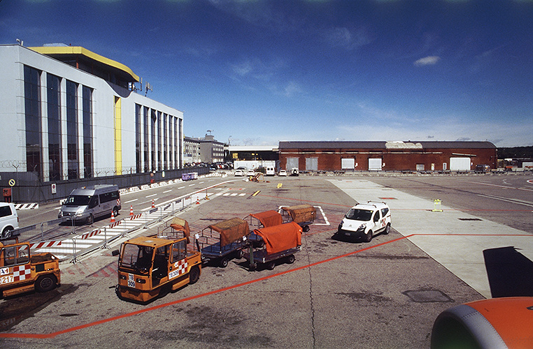 Airport logistics